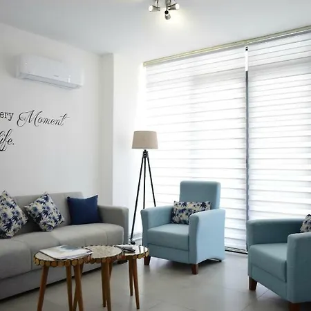 Seaview Apartment