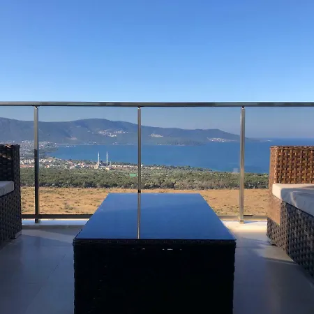 Seaview Apartment